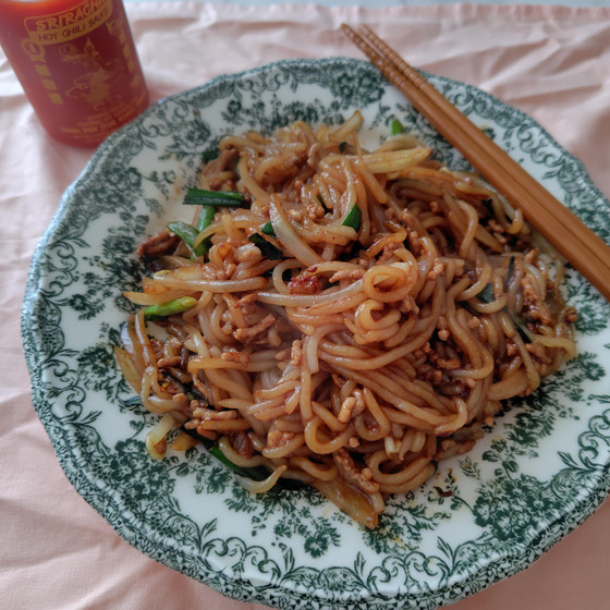 手打ち米粉麺の焼きそば