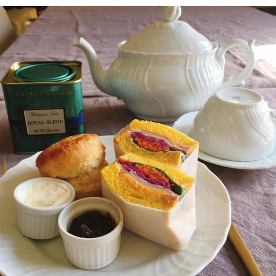 南瓜食パンのサンドウィッチ・スコーン