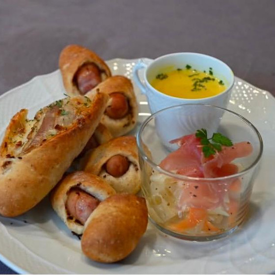 ベーコンチーズフランス＆ウインナーエピ