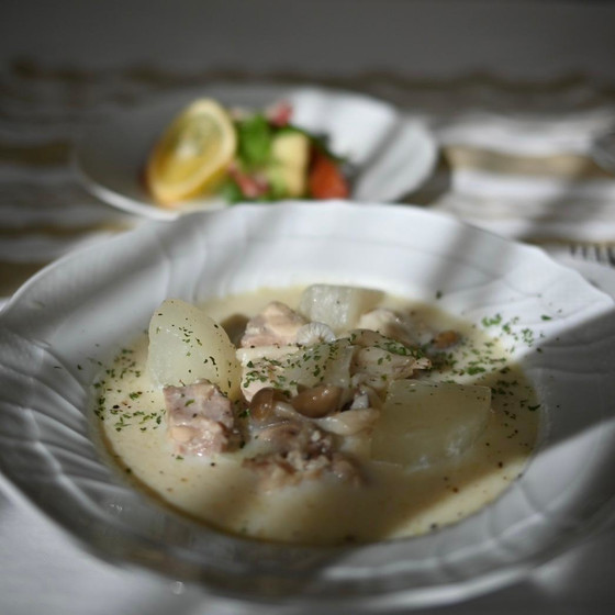 大根としめじのチキンスープ豆乳仕立て