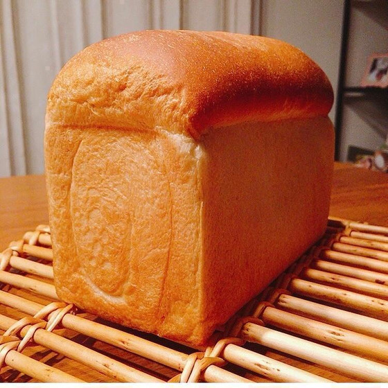 マスカルポーネチーズとはちみつの食パン