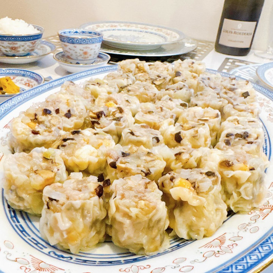 手ごねで作る本格海老焼売
