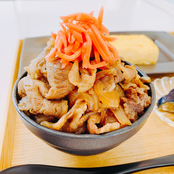 【初心者OK】【マインドフルクッキングクラス】①和食の基本『鰹節と昆布の美味しい一番だし』の取り方 ②Smile Kitchen名物タワー牛丼 