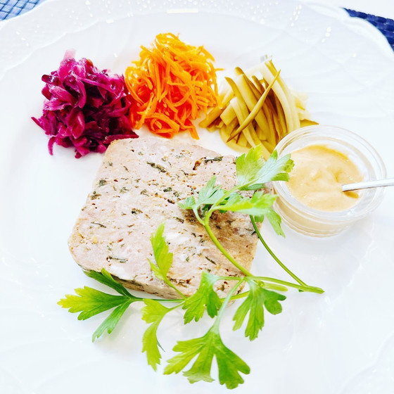 サーブアレンジ参考例
※レッスンには副菜類は付きません