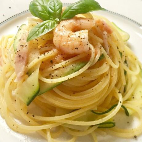 エビとズッキーニのパスタ