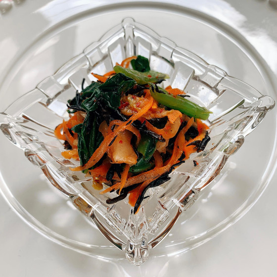 緑黄色野菜とひじきのナムル