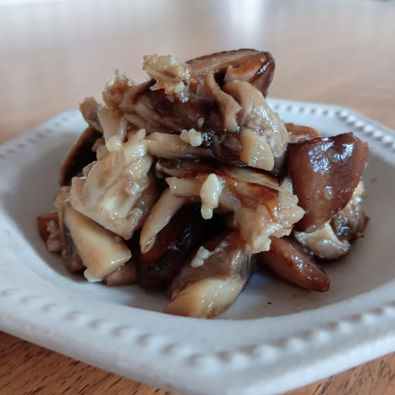 焼ききのこピクルス🍄酸味を抑え旨味がギュっと◎