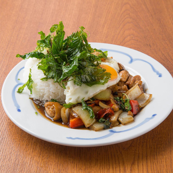 フレッシュバジルのガパオライス＆魚を捌こう！魚ハーブ蒸し