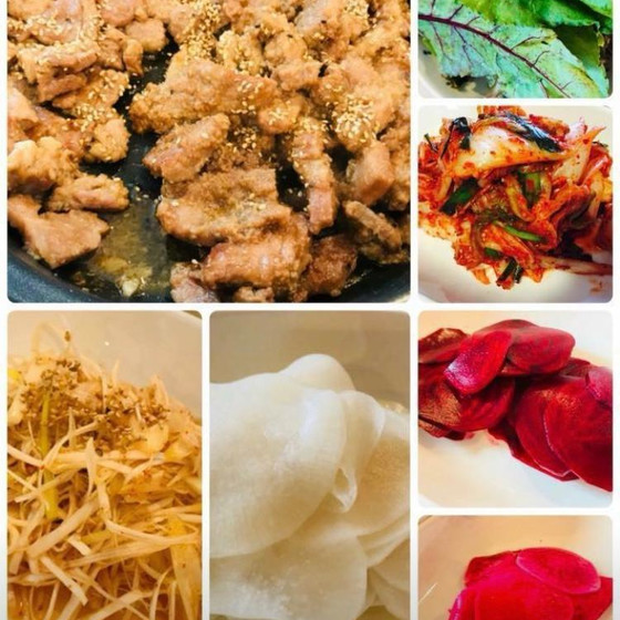 デジカルビ돼지갈비(韓国料理)即席キムチ배추겉절이、ネギゾレギ파초절이、サムジャン쌈장、大根酢付け무초절이(お土産あり)