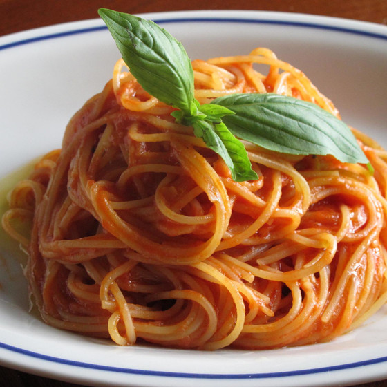 「パスタ アル ポモドーロ 」定番を得意料理に