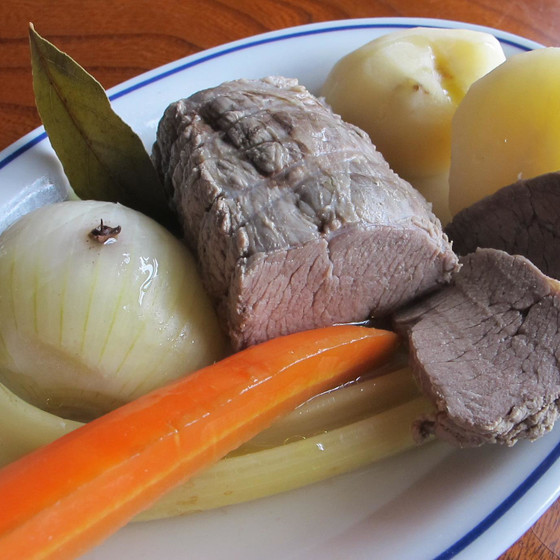 牛肉とじゃがいものファゴティーノ
