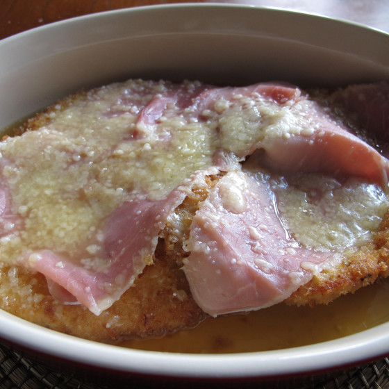 ボローニャ風カツレツ