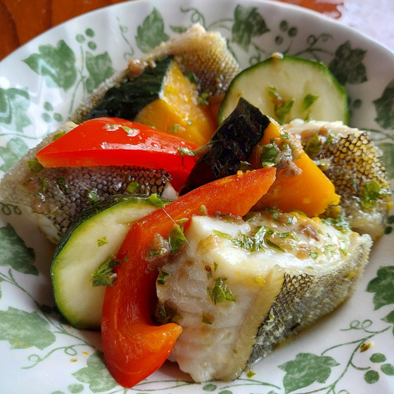 カレイと野菜のバポーレ