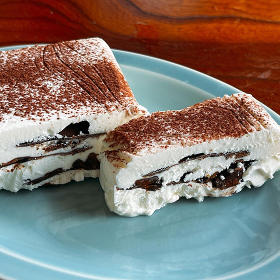 生クリームとチョコレートのセミフレッド