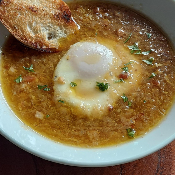 ナポリ風玉ねぎスープ