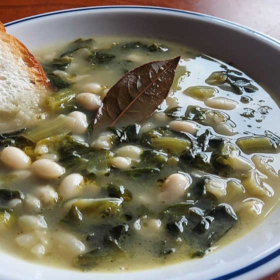 白いんげんとレタスのズッパ