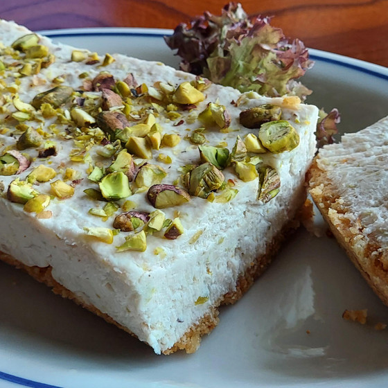 生ハムとピスタチオのチーズケーキ