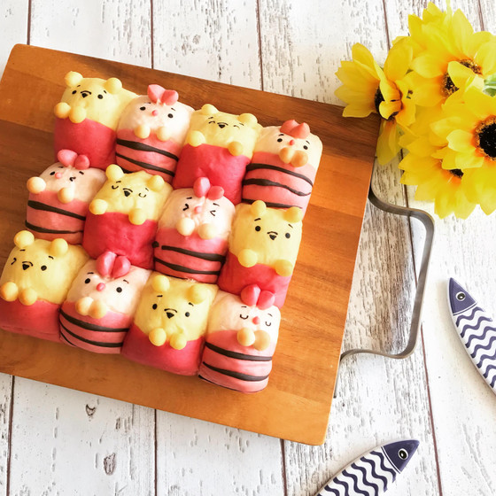 かわいいプーさんとピグレット風なちぎりパン