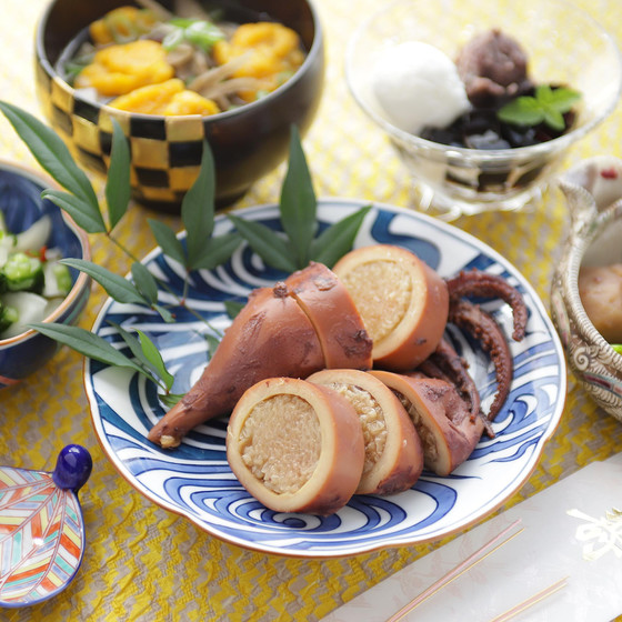 じっくりコトコト！ふっくら「いか飯」と、年の初めの開運献立！