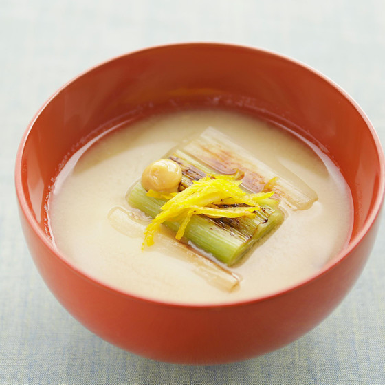 白味噌仕立てのお味噌汁