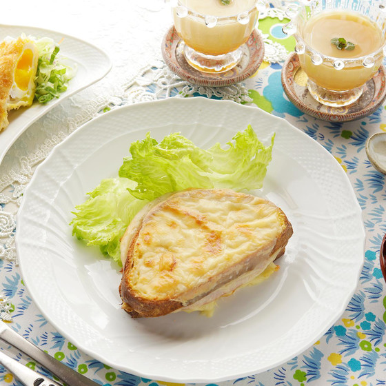 カリッ、とろり、美味しさがフワリと広がる絶品クロックムッシュをメインに、五感で楽しむ春爛漫献立で新年度をスタート！