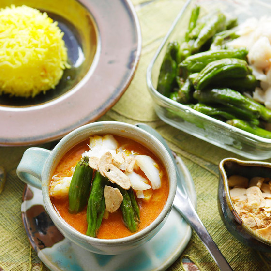 カレーに添えるトッピング具材