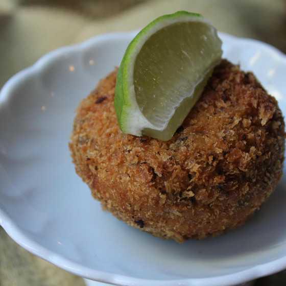 豆腐と牛蒡のキッシュ、豆腐とひじきのコロッケ、油あげでちまき