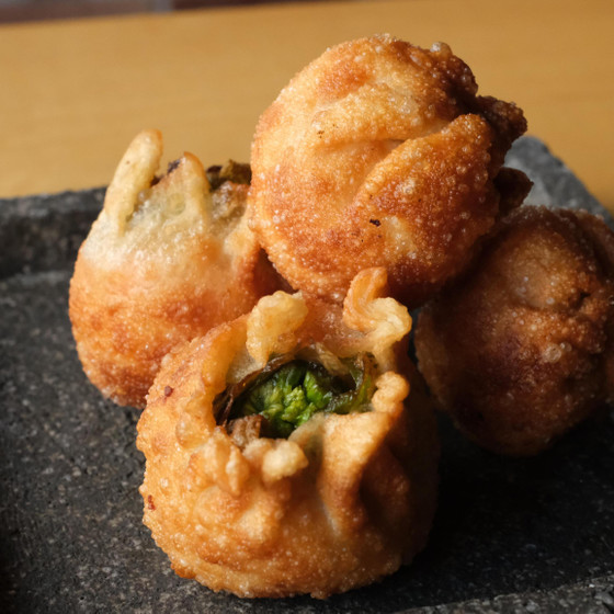 ふきのとう包み揚げ