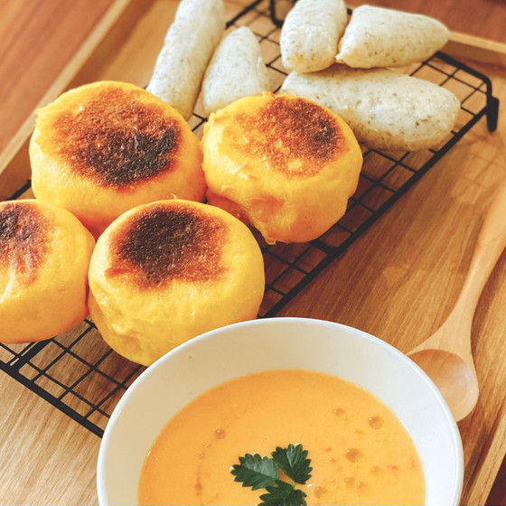 月替わりのスープと一緒にご試食タイム♪
