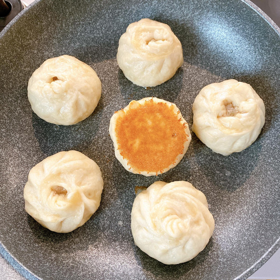 蒸籠が無くても大丈夫！『焼き肉まん』