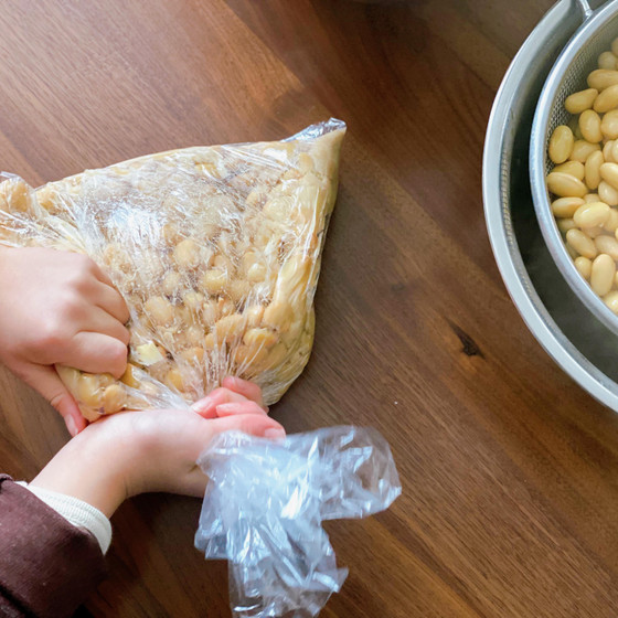 小さなお子さんとも楽しめるのが味噌仕込み♪