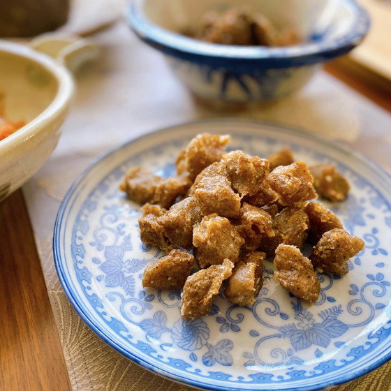 不思議な食感がやみつきに『蒟蒻の唐揚げ』