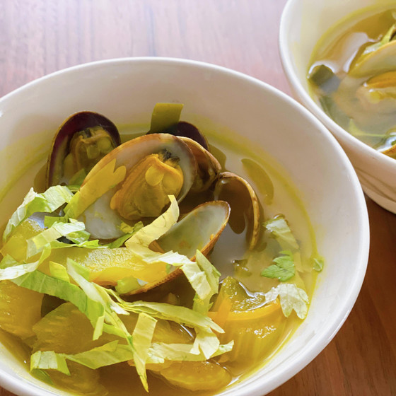 セロリの香りで気を巡らせる『セロリとあさりのスープ』