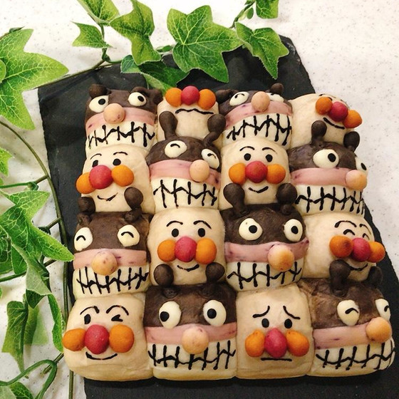 正義の味方とばいばいきーんのちぎりパン