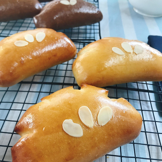 クリームパン＆チョコクリームパン
