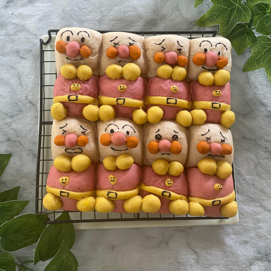 アンパンマンだらけのちぎりパン