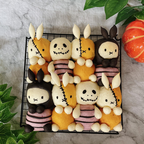 かわいいうさちゃんのハロウィンちぎりパン★軽食付き