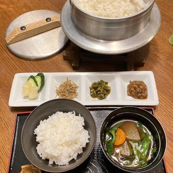 ごはんセット
（常備菜はおかず味噌など数種）
