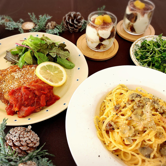 きのこのクリームパスタとミラノ風カツレツ♪マロンティラミス♡