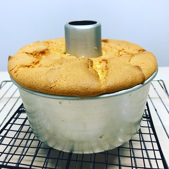 ふんわり・しっとり「バニラシフォンケーキ」