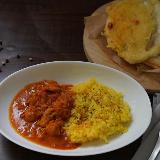 4種類のスパイスで作るグルテンフリーバターチキンカレー＆ほうれん草カレー