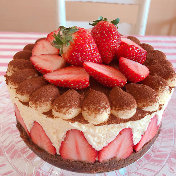 苺のティラミスケーキ 