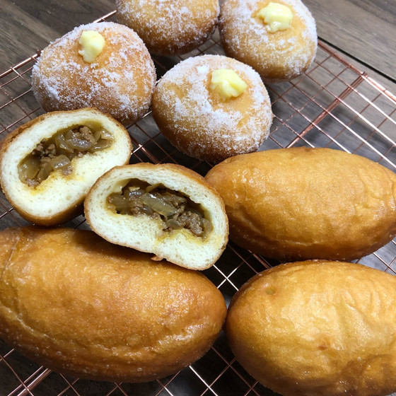 【　1・2月手ごねパンレッスン　～ピロシキ＆ボンボローニ　】または【豚まん】
