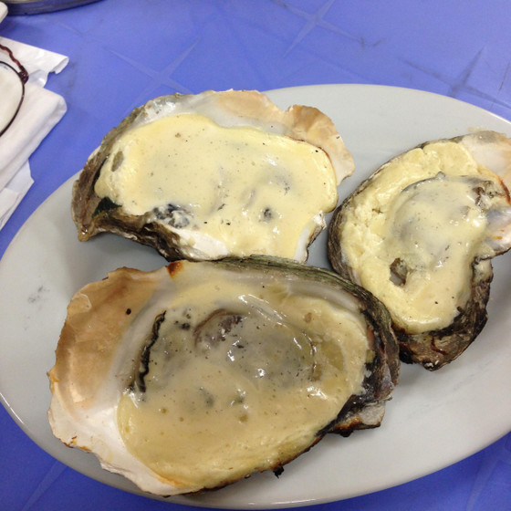 ベトナムの貝やさんで食べたチーズ焼き