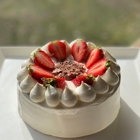 苺のショートケーキ と チーズブッセ