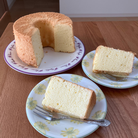 ふわふわしっとりのシフォンケーキ