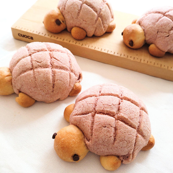 いちごのかめメロンパン