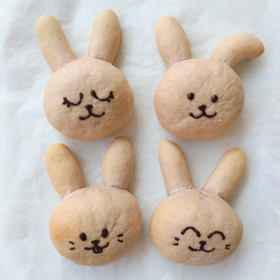 親子レッスン　いちごミルクのうさぎパン