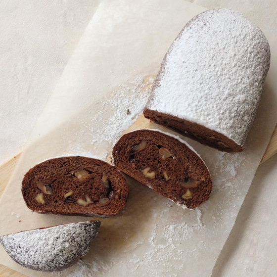 【11・12月】栗のチョコレートシュトーレン