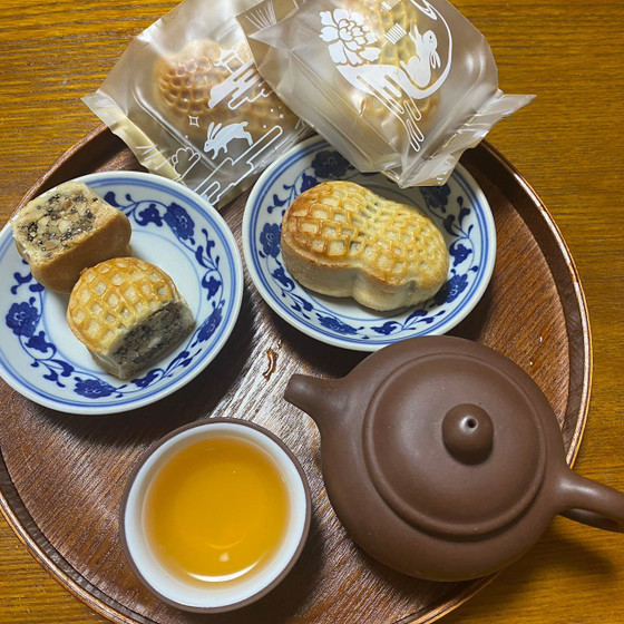 中国の本格月餅　五仁月餅　栄養満点！